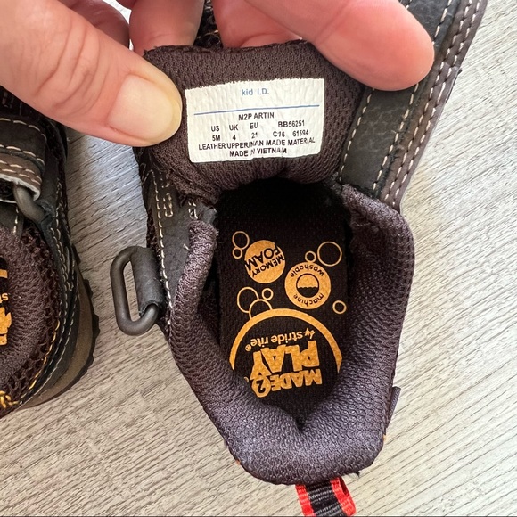 Stride Rite Made2Play Sneakers - Picture 6 of 6